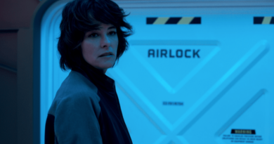 Lost in Space: How Parker Posey Is Making Dr. Smith Her Own