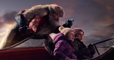 The Christmas Chronicles Review: Kurt Russell Almost Saves Netflix Santa Claus Movie