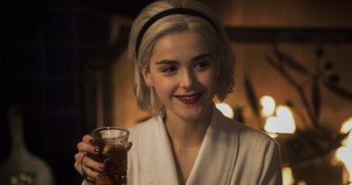Chilling Adventures of Sabrina: A Midwinter's Tale Review