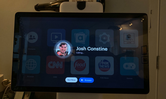Go chat yourself with Facebook’s new Portal companion app