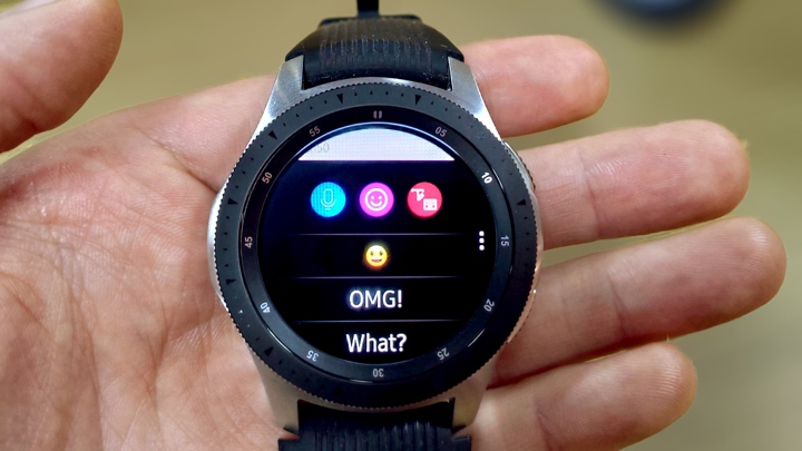 Samsung Galaxy Watch and Whatsapp: How to send and reply to texts