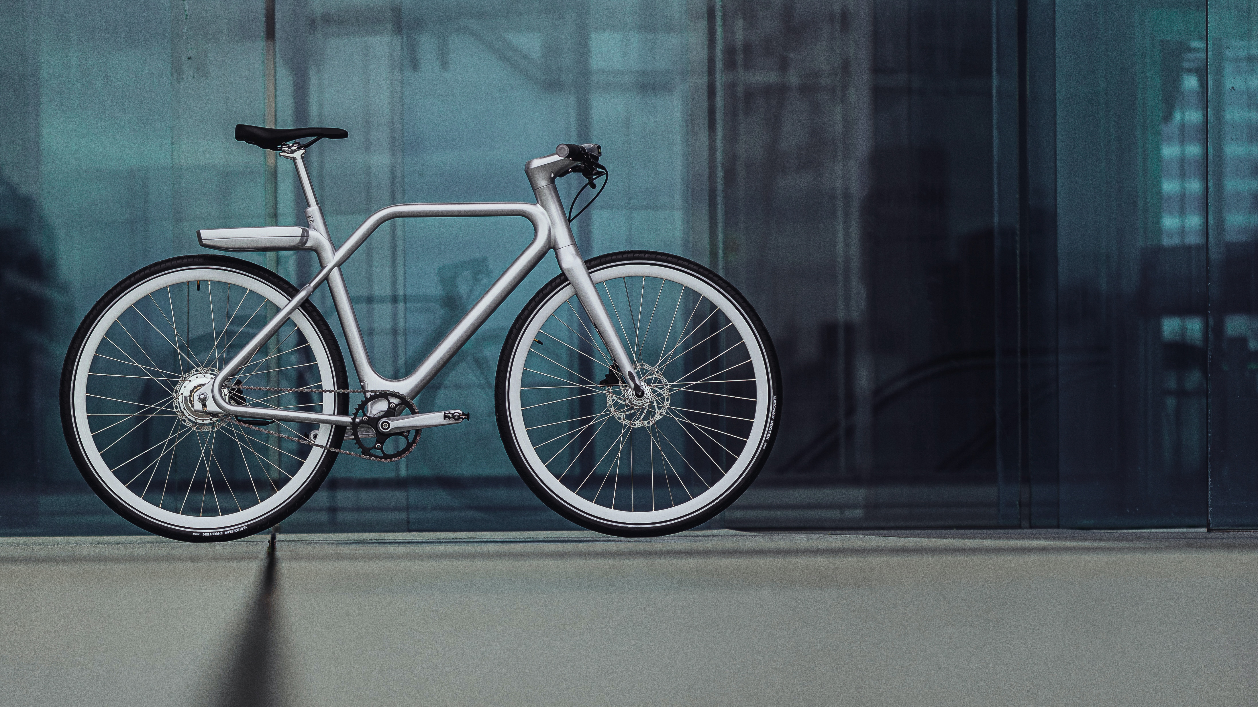 Angell is a smart bike with an integrated display