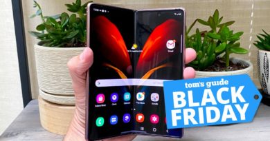 Epic Black Friday phone deal: Get the Galaxy Z Fold 2 for 50% off now